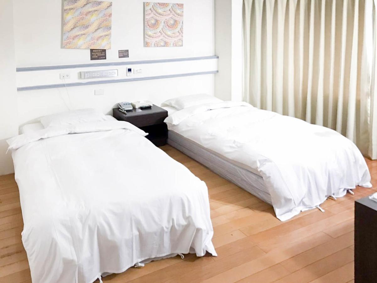 Fudi Hotel Taichung Exterior foto